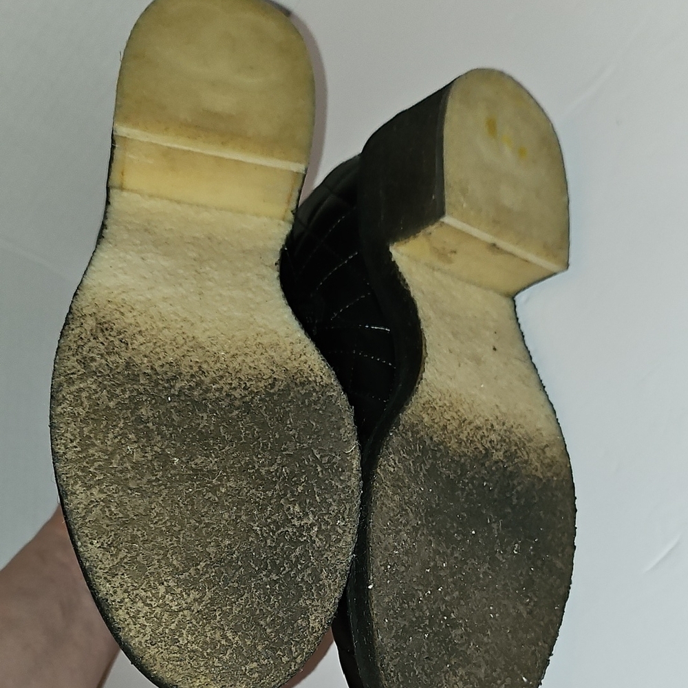 CHANEL Black Quilted Leather Ankle Booties With Iconic CC Turnlock. - Picture 7 of 15